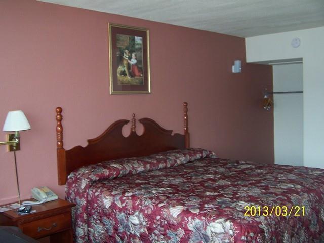 Scottish Inns Tupelo Bilik gambar